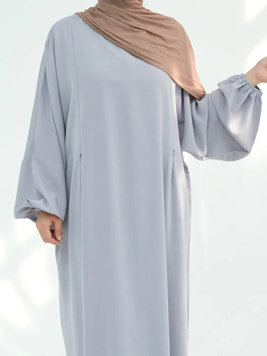 Breastfeeding Umm Abaya