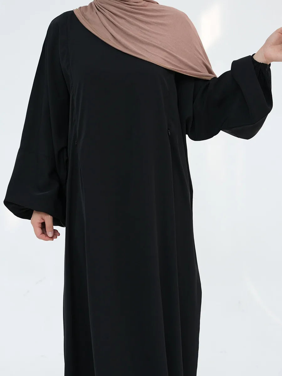 Breastfeeding Umm Abaya
