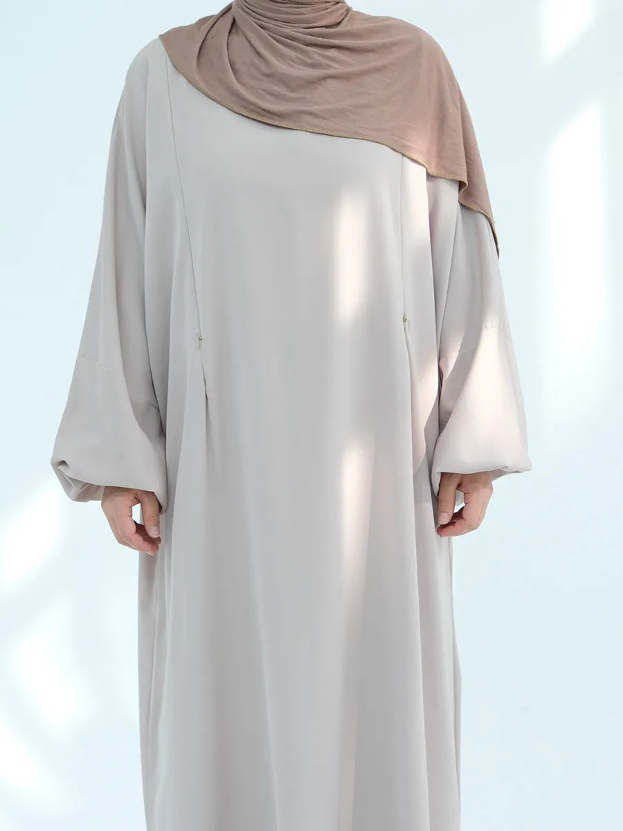 Breastfeeding Umm Abaya