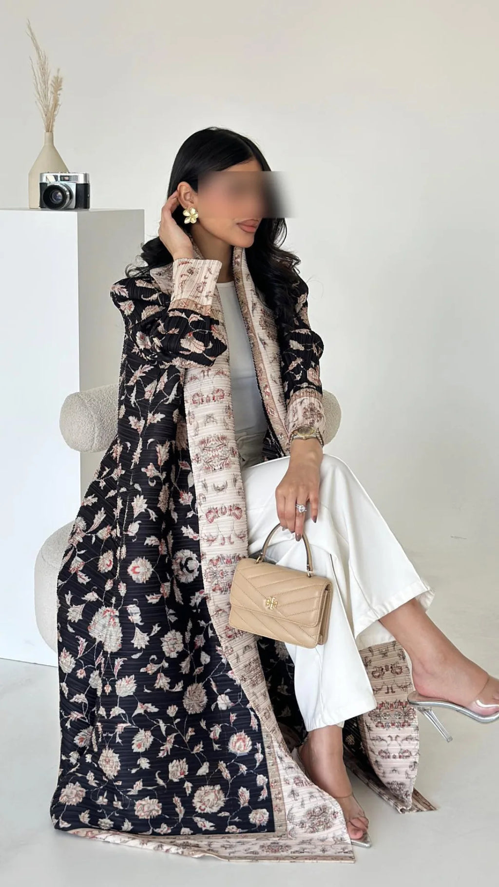 The ‘it girl’ overcoat